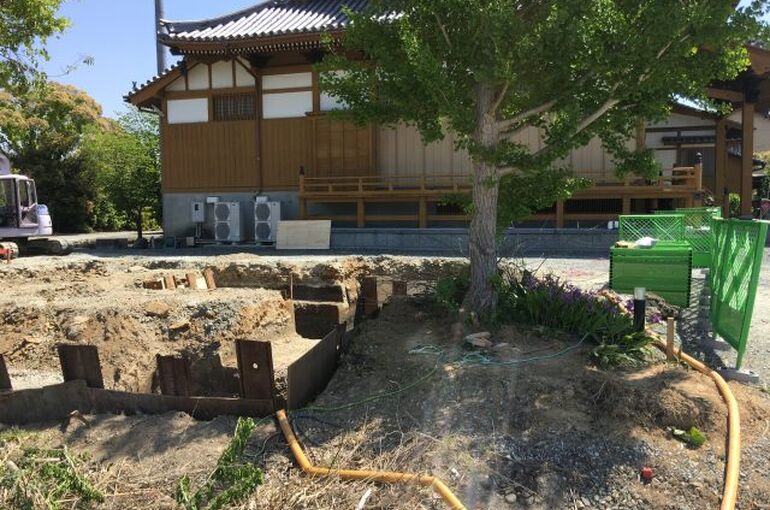 納骨堂建設中